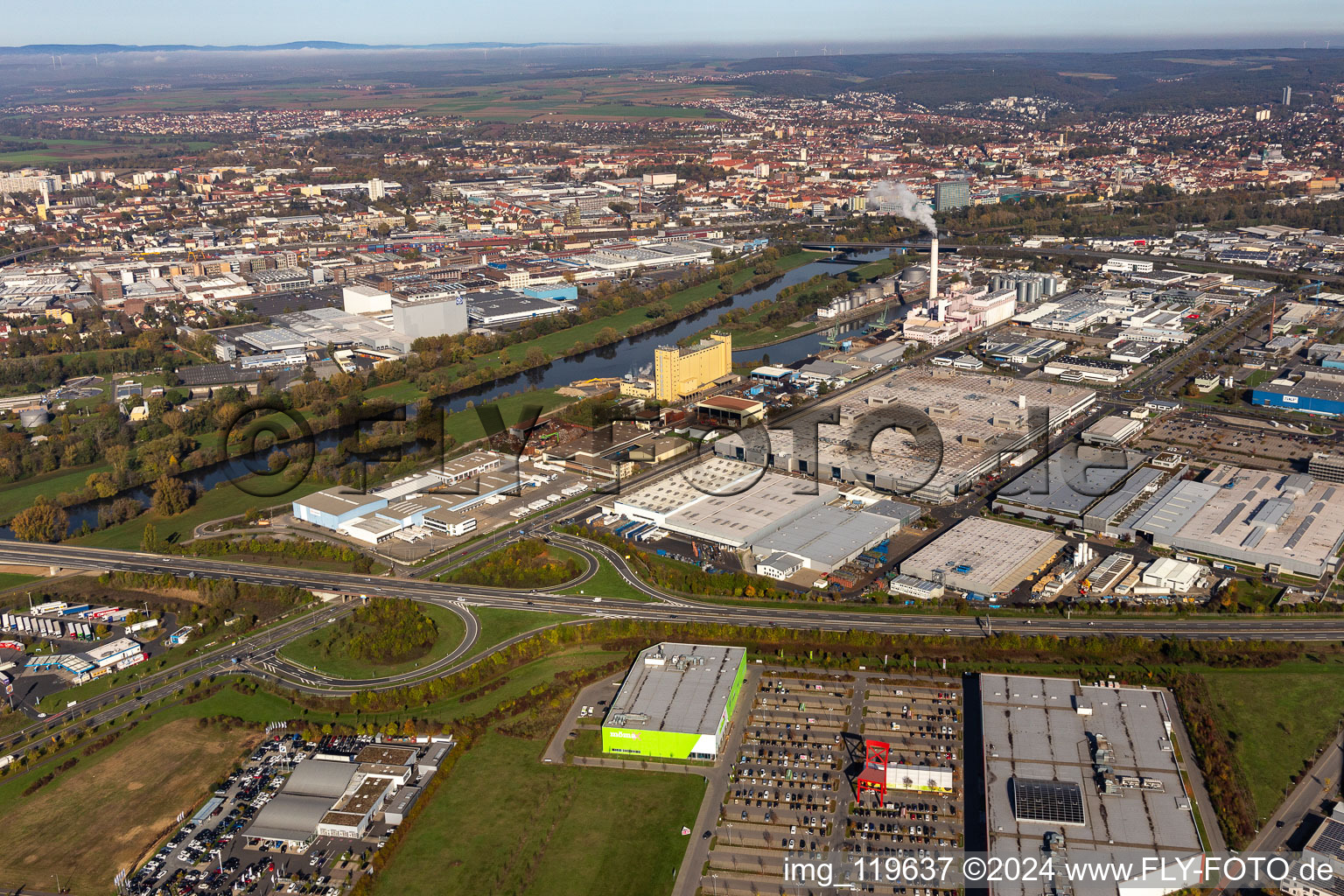 Vue oblique de Port à Schweinfurt dans le département Bavière, Allemagne