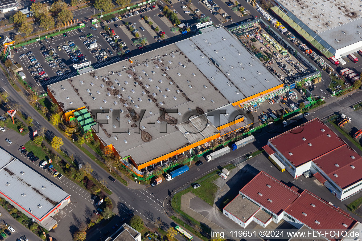 Vue aérienne de Quincaillerie Globus Schweinfurt à le quartier Grün in Schweinfurt dans le département Bavière, Allemagne