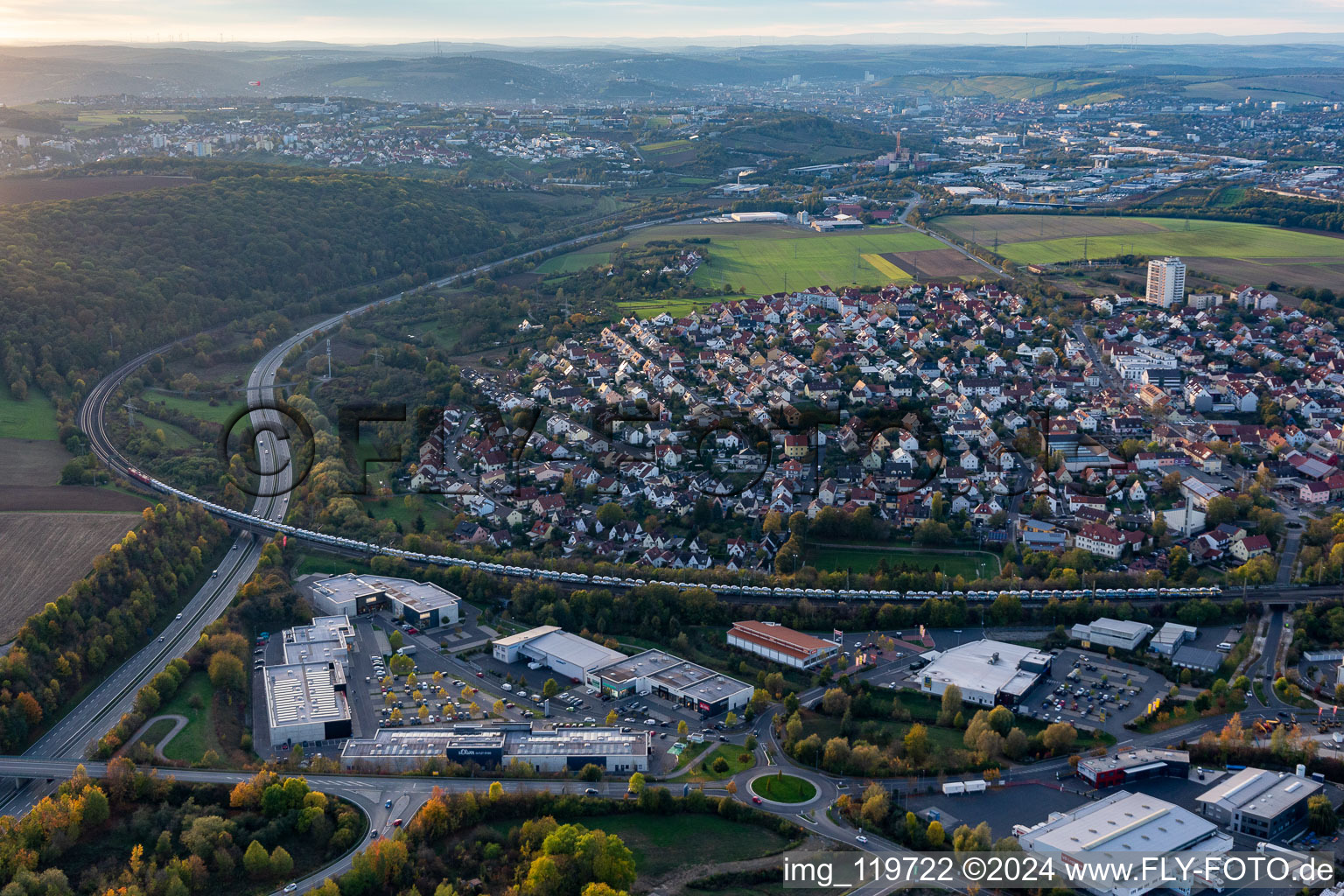 Vue aérienne de Rottendorf dans le département Bavière, Allemagne