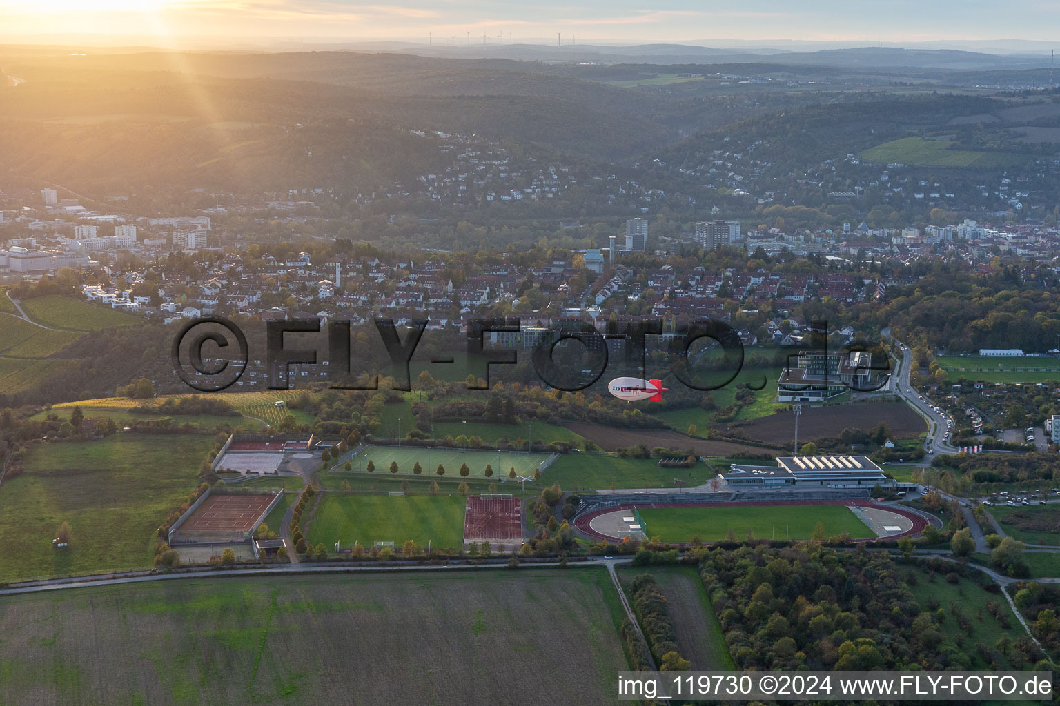 Vue aérienne de Quartier Frauenland in Würzburg dans le département Bavière, Allemagne