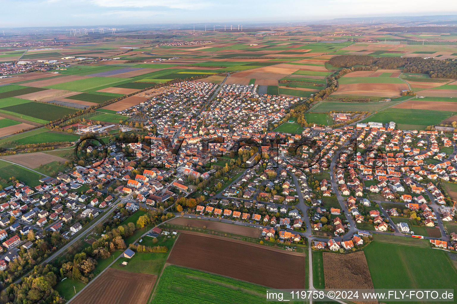 Vue aérienne de Kürnach dans le département Bavière, Allemagne