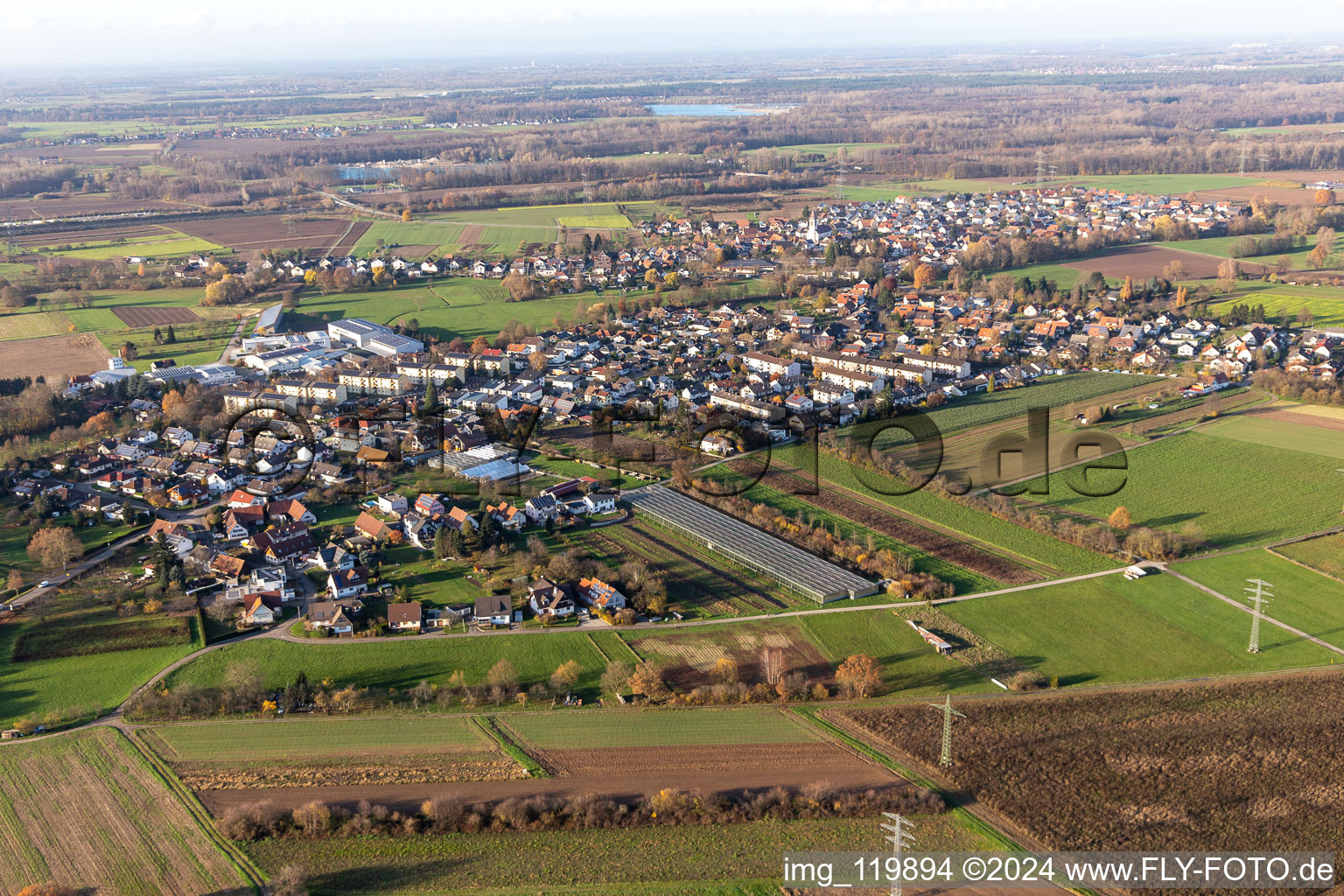 Vue aérienne de Élargissement à le quartier Ottenhofen in Bühl dans le département Bade-Wurtemberg, Allemagne