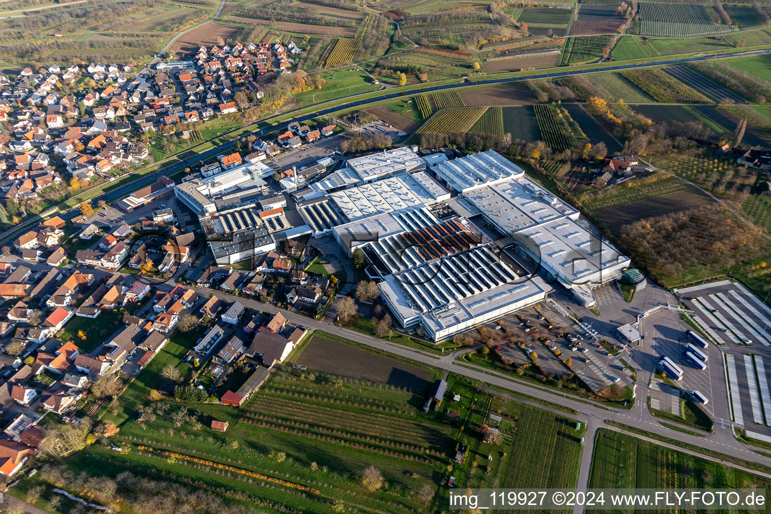 Vue aérienne de Usine de progression Oberkirch à le quartier Stadelhofen in Oberkirch dans le département Bade-Wurtemberg, Allemagne