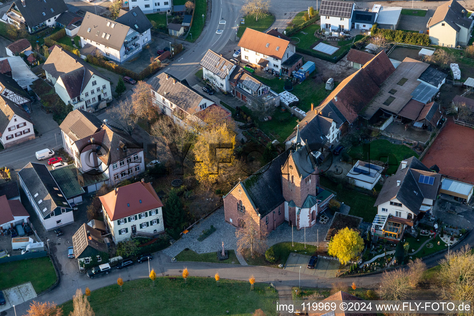 Vue aérienne de Communauté évangélique Matthieu en Weier à le quartier Weier in Offenburg dans le département Bade-Wurtemberg, Allemagne