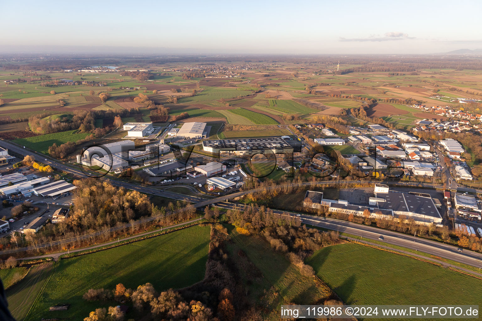 Vue aérienne de Zone industrielle Sand à le quartier Sand in Willstätt dans le département Bade-Wurtemberg, Allemagne