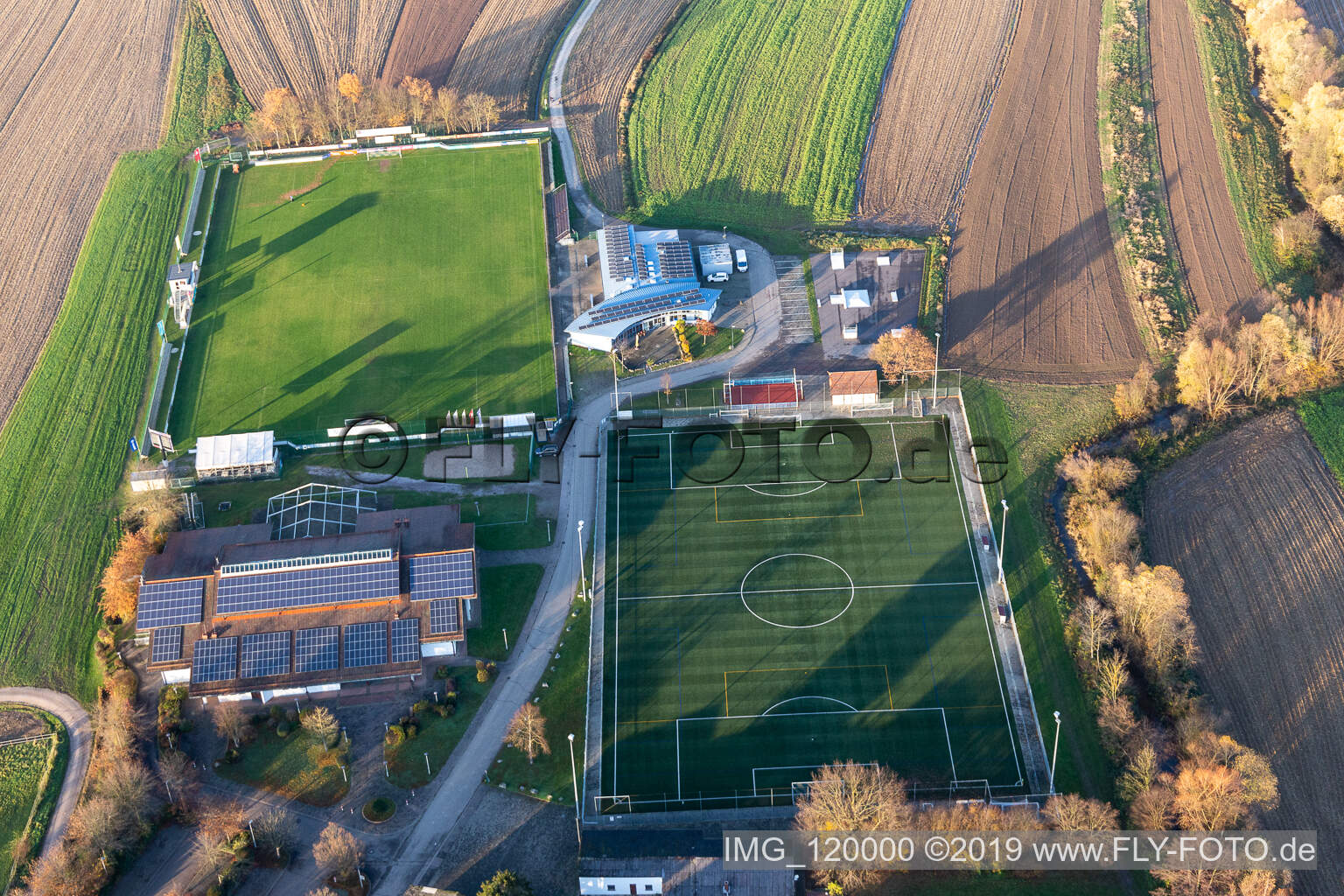 Vue aérienne de Club sportif Sand, Sander Hall à Sand dans le département Bade-Wurtemberg, Allemagne