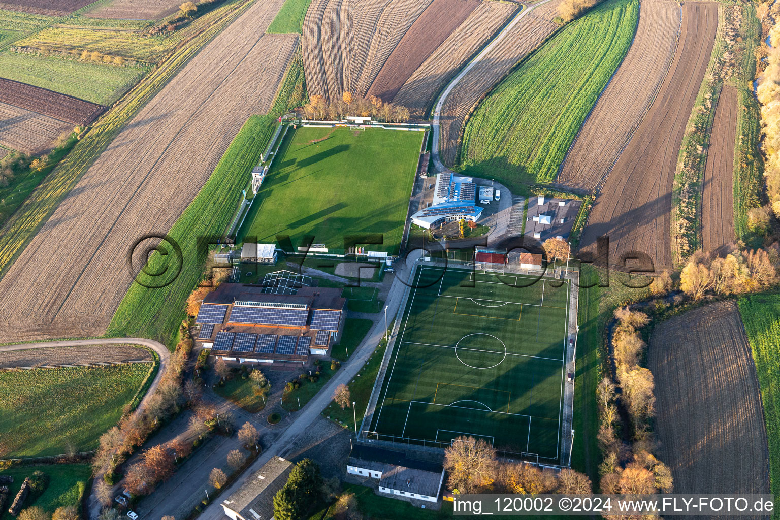 Vue aérienne de Club sportif Sand, Sander Hall à le quartier Sand in Willstätt dans le département Bade-Wurtemberg, Allemagne