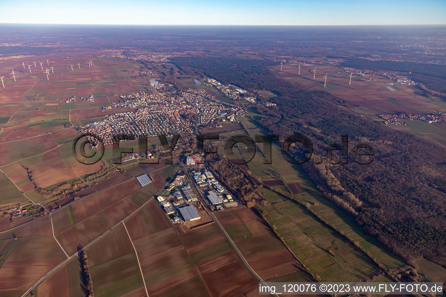 Vue oblique de Quartier Herxheim in Herxheim bei Landau dans le département Rhénanie-Palatinat, Allemagne