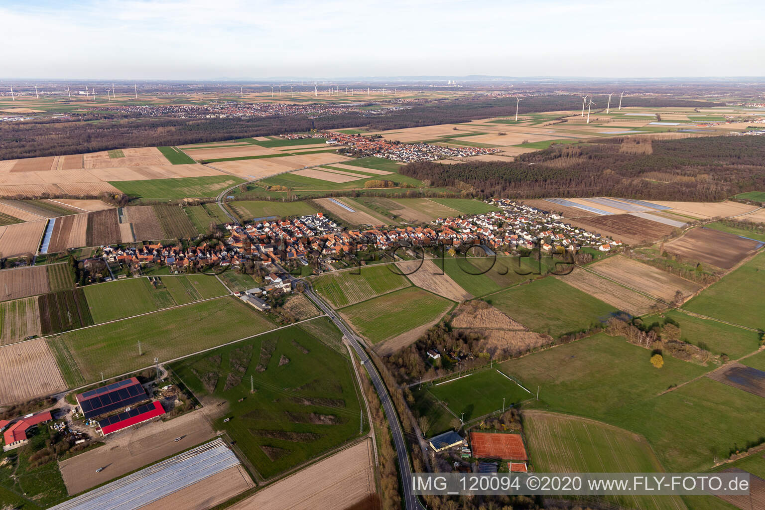 Erlenbach bei Kandel dans le département Rhénanie-Palatinat, Allemagne vue du ciel