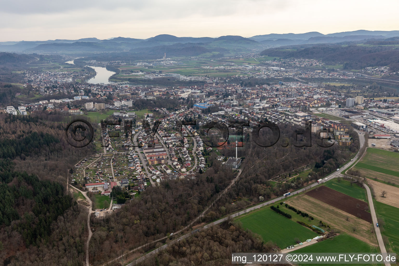 Vue aérienne de Bad Säckingen dans le département Bade-Wurtemberg, Allemagne