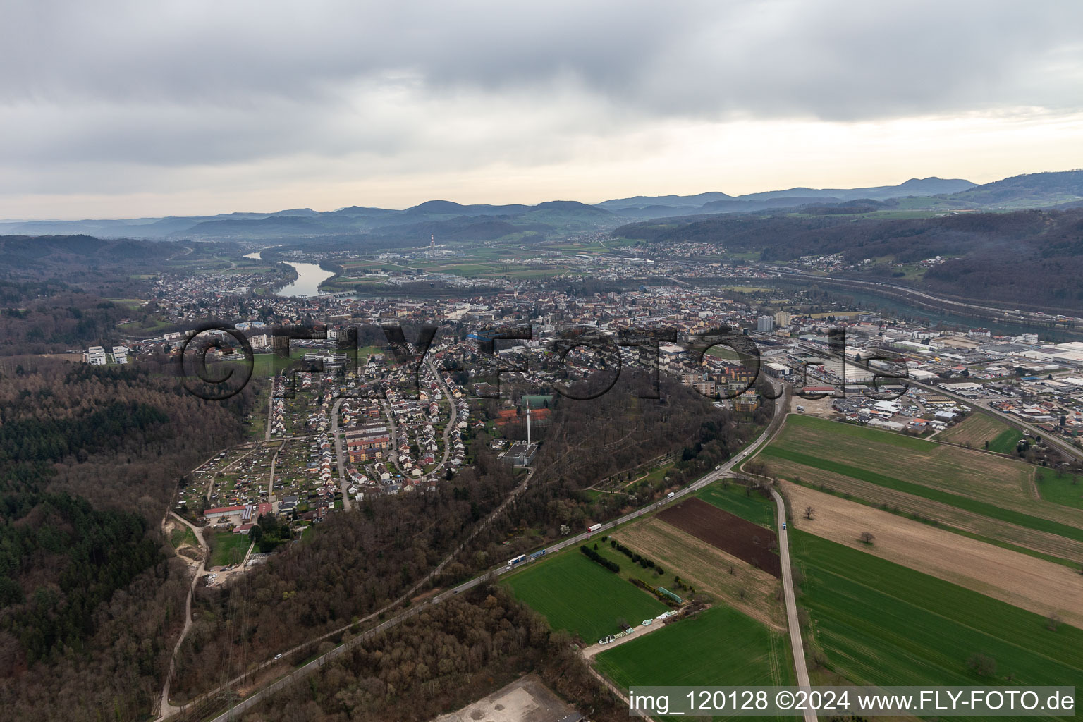 Vue aérienne de Bad Säckingen dans le département Bade-Wurtemberg, Allemagne