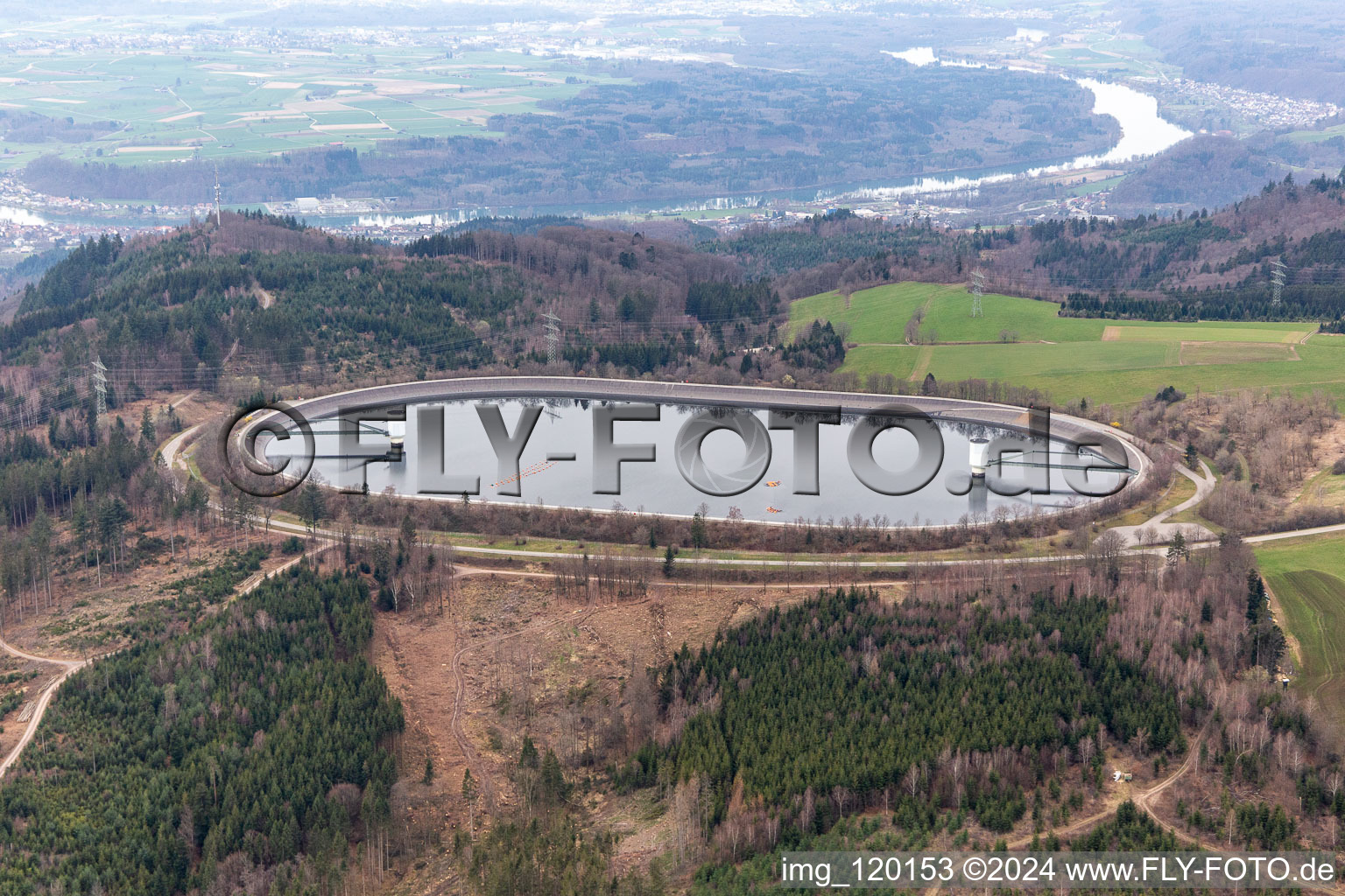 Vue aérienne de Bassin de l'Eggberg à Bad Säckingen dans le département Bade-Wurtemberg, Allemagne