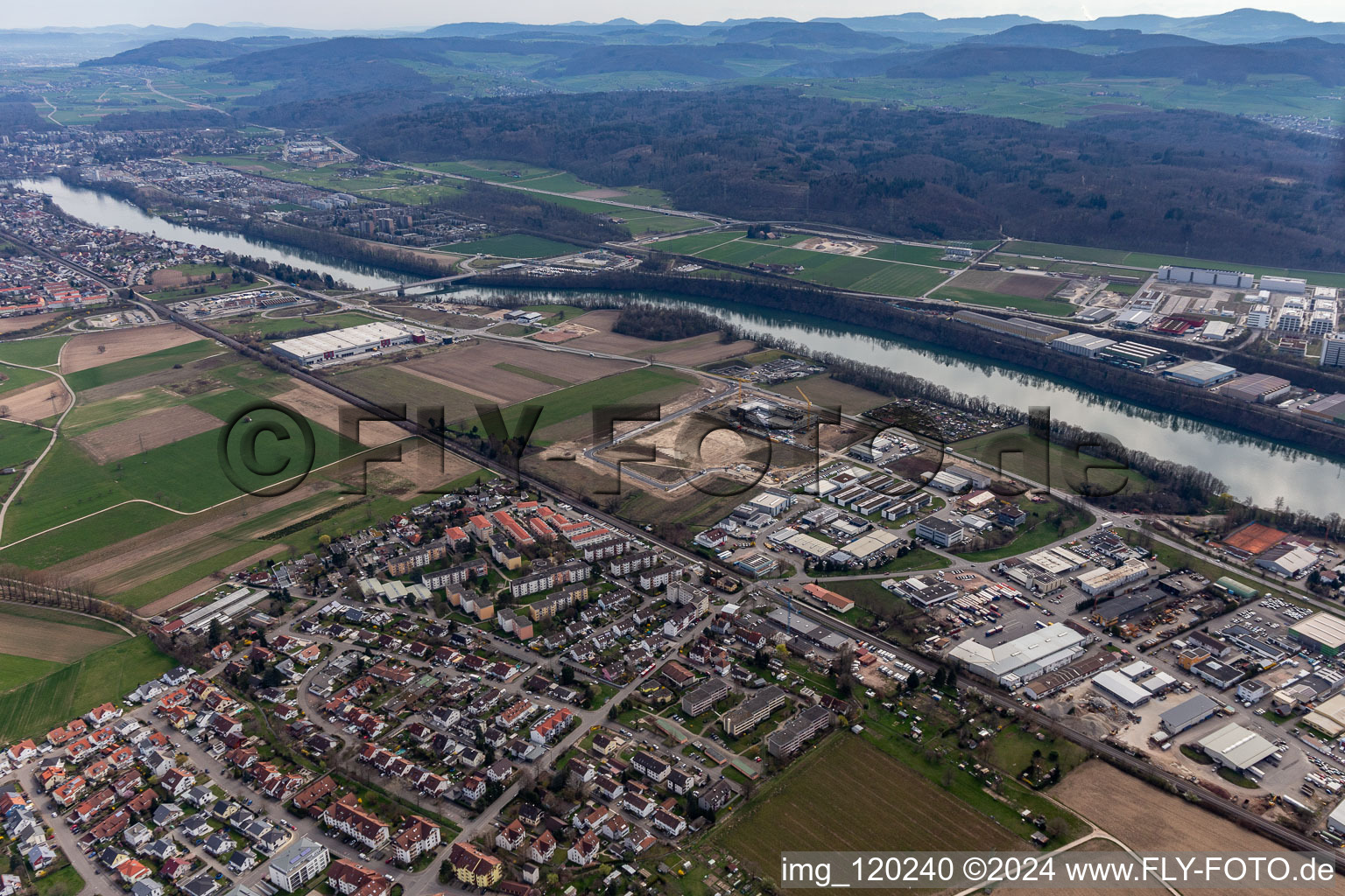 Vue aérienne de Quartier Herten in Rheinfelden dans le département Bade-Wurtemberg, Allemagne