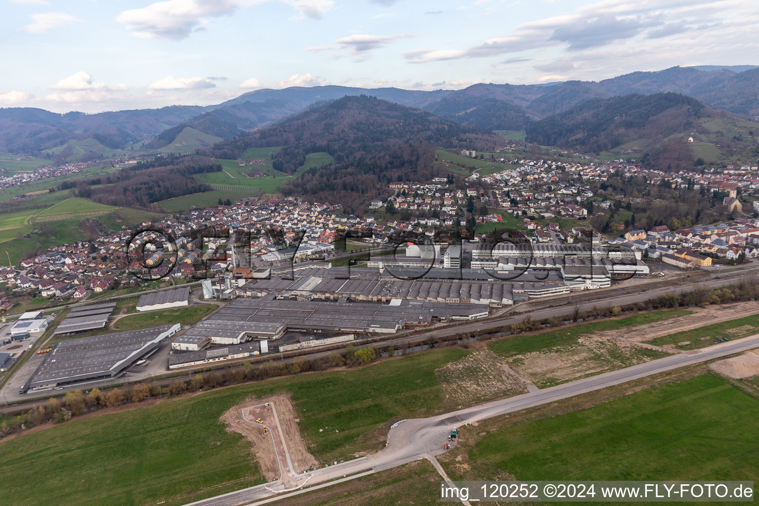 Vue d'oiseau de Gengenbach dans le département Bade-Wurtemberg, Allemagne