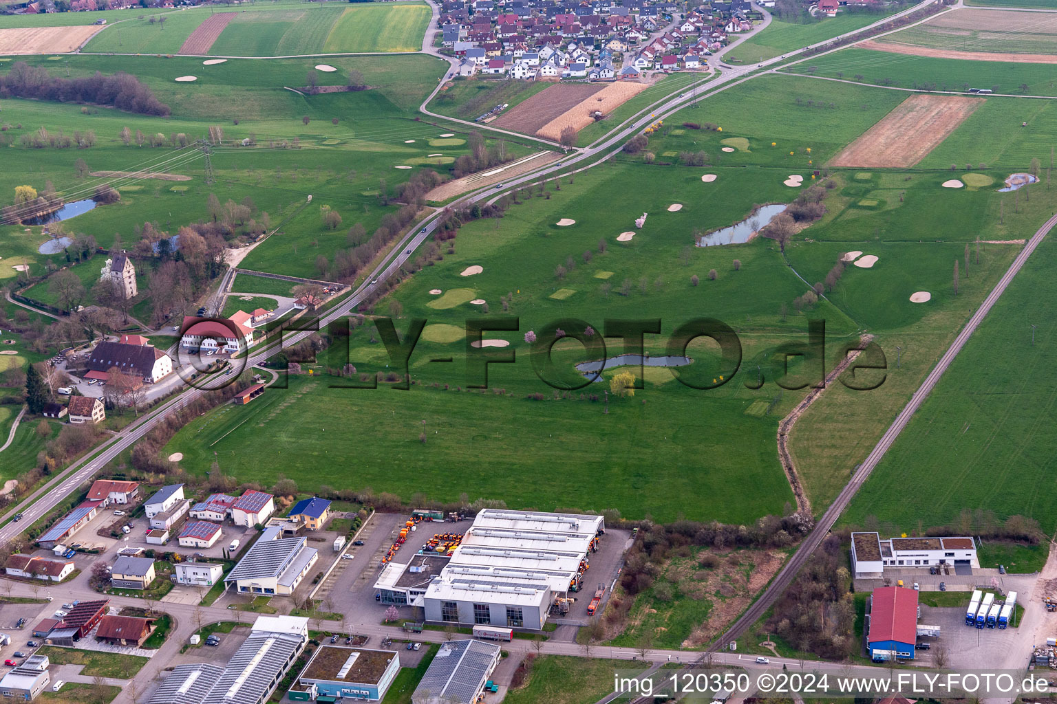 Vue aérienne de Club de golf Gröbernhof eV à Zell am Harmersbach dans le département Bade-Wurtemberg, Allemagne