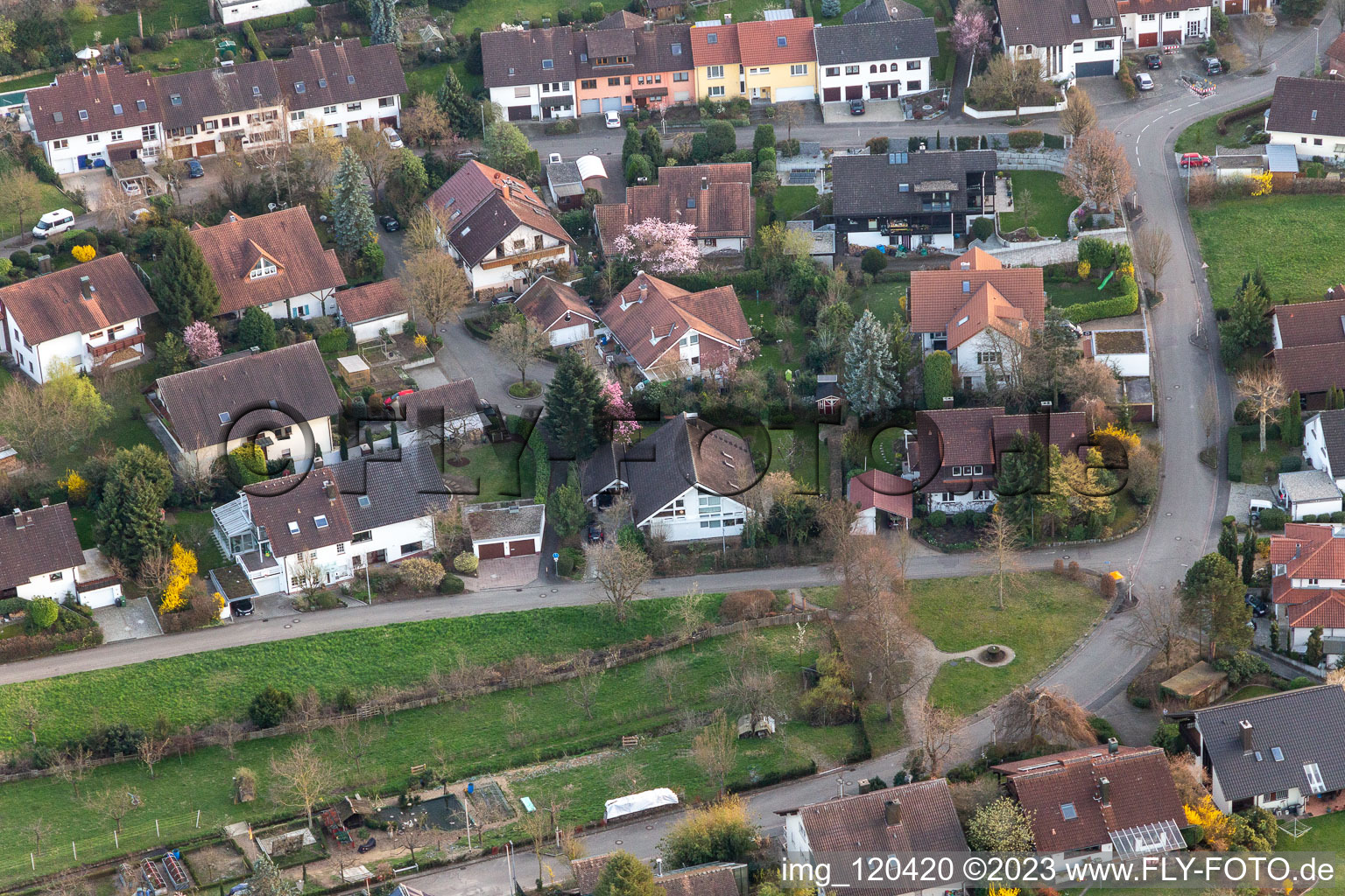 Vue aérienne de Dans les Ries à le quartier Fessenbach in Offenburg dans le département Bade-Wurtemberg, Allemagne