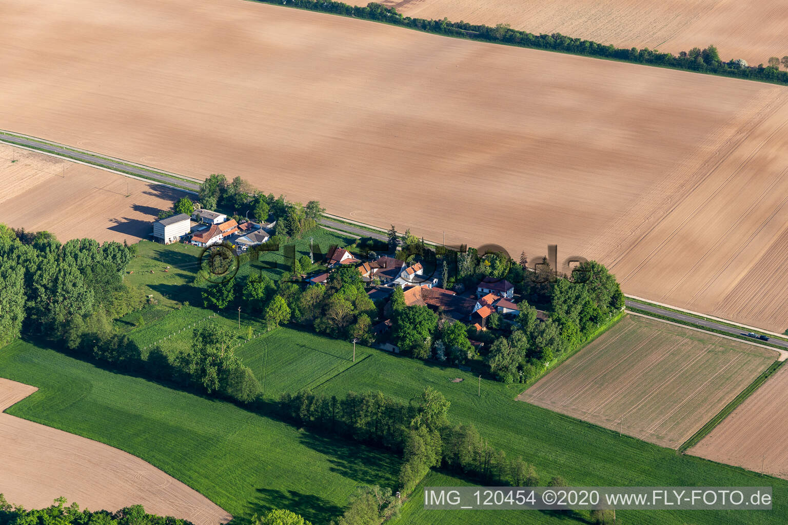Vue aérienne de Quartier Höfen à Höfen dans le département Rhénanie-Palatinat, Allemagne