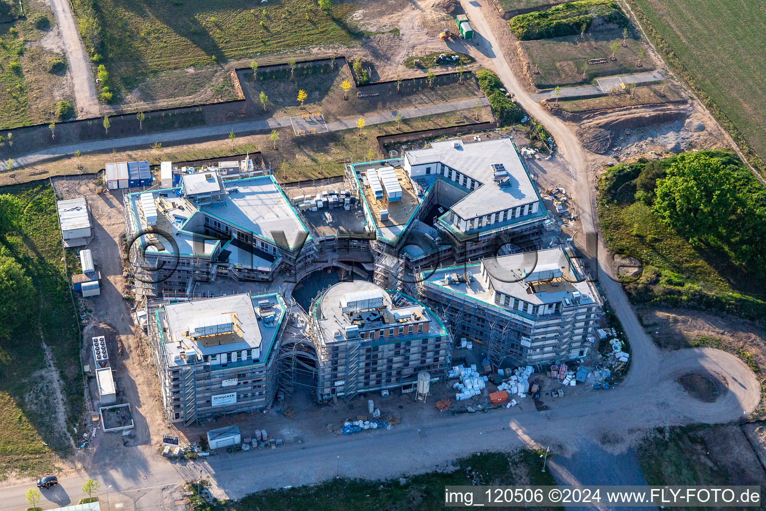 Chantier du LTC - Linder Technology Campus sur Wilhelm-Schickard-Straße dans le parc technologique Karlsruhe à le quartier Rintheim in Karlsruhe dans le département Bade-Wurtemberg, Allemagne vu d'un drone