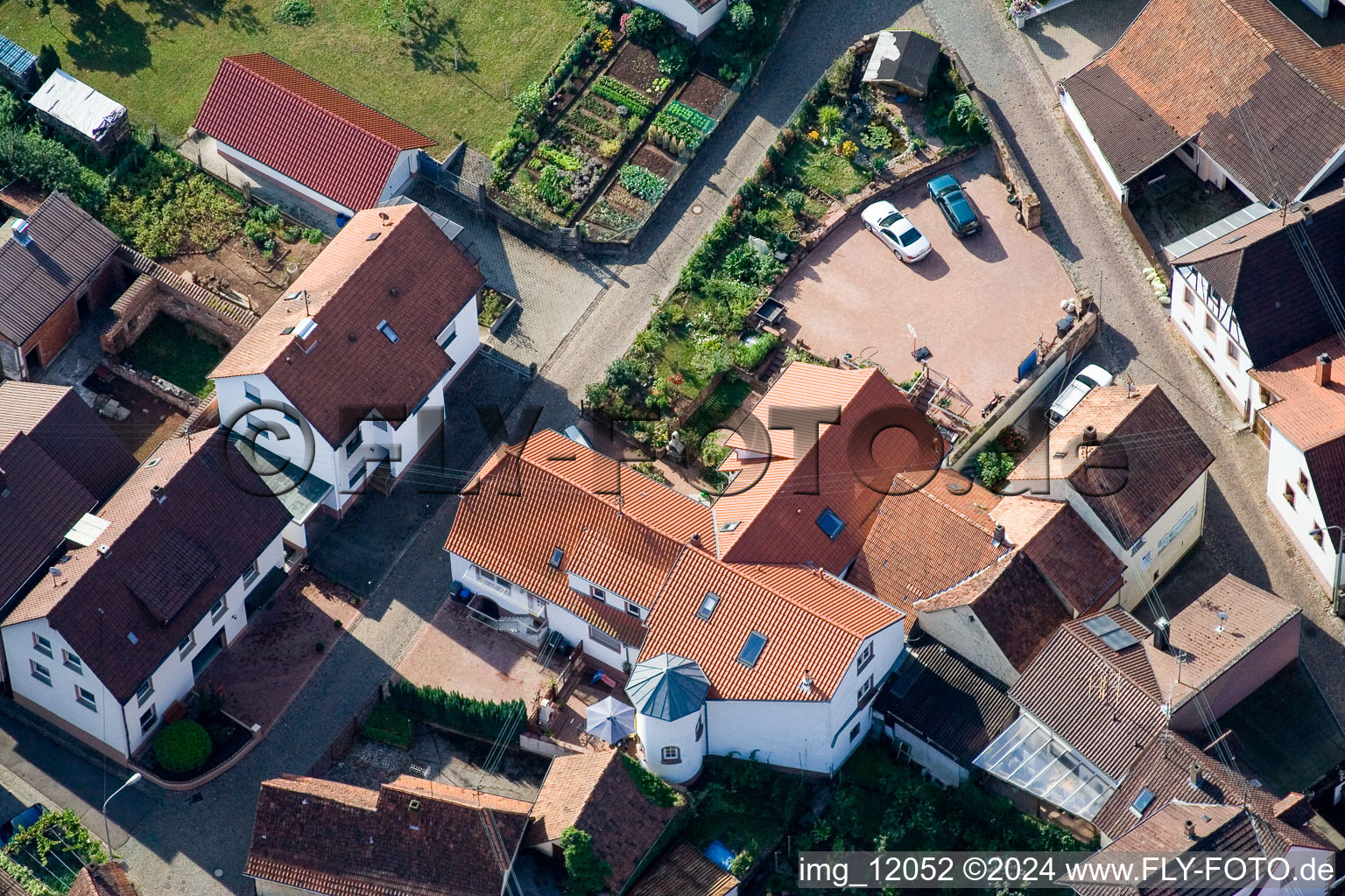 Vue aérienne de Hügelstr à le quartier Gräfenhausen in Annweiler am Trifels dans le département Rhénanie-Palatinat, Allemagne