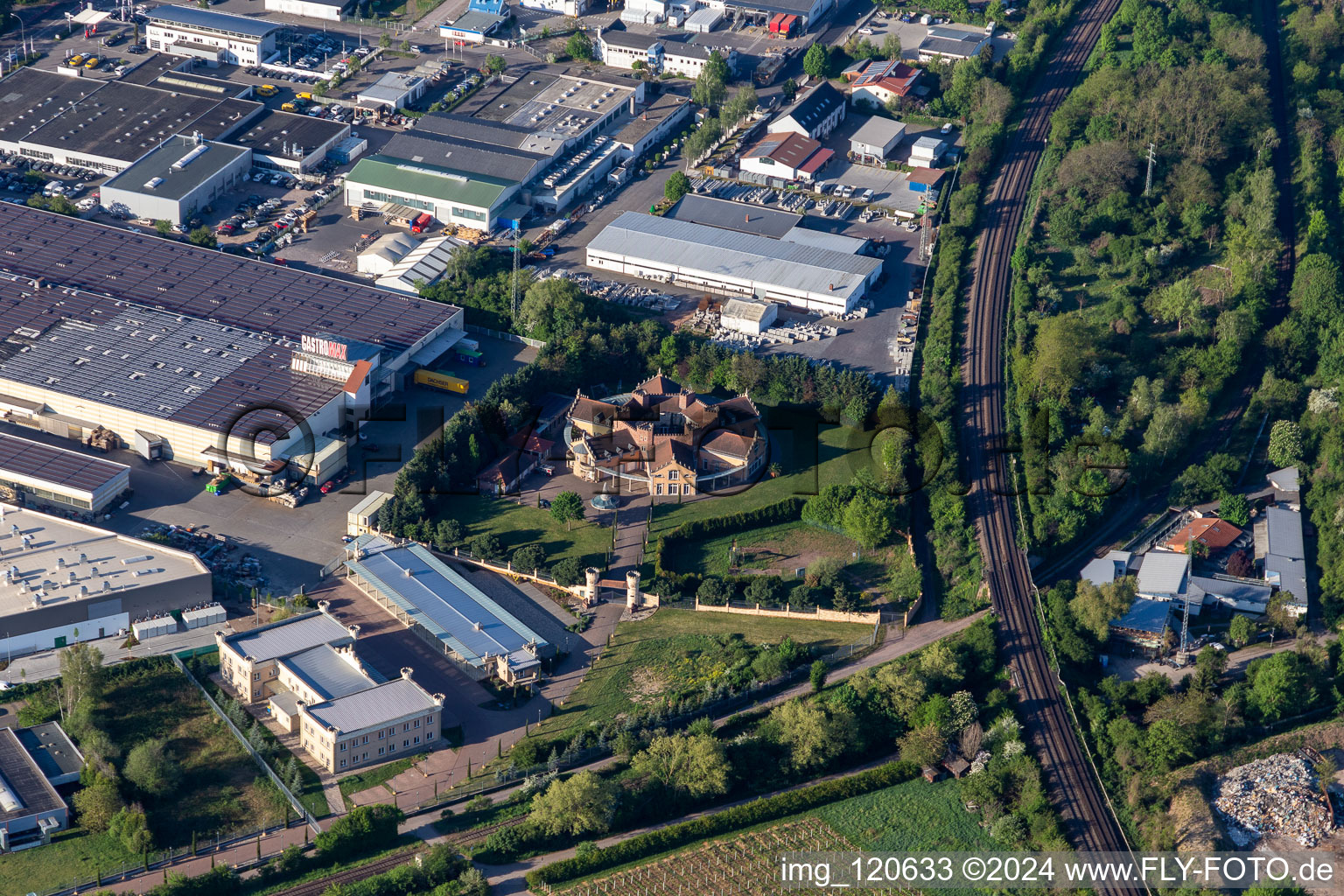 Vue aérienne de Gastromax à Landau in der Pfalz dans le département Rhénanie-Palatinat, Allemagne