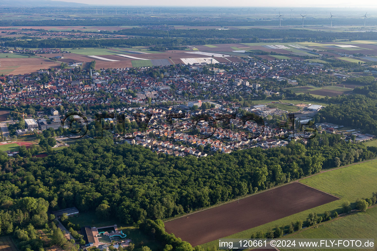 Kandel dans le département Rhénanie-Palatinat, Allemagne vue d'en haut