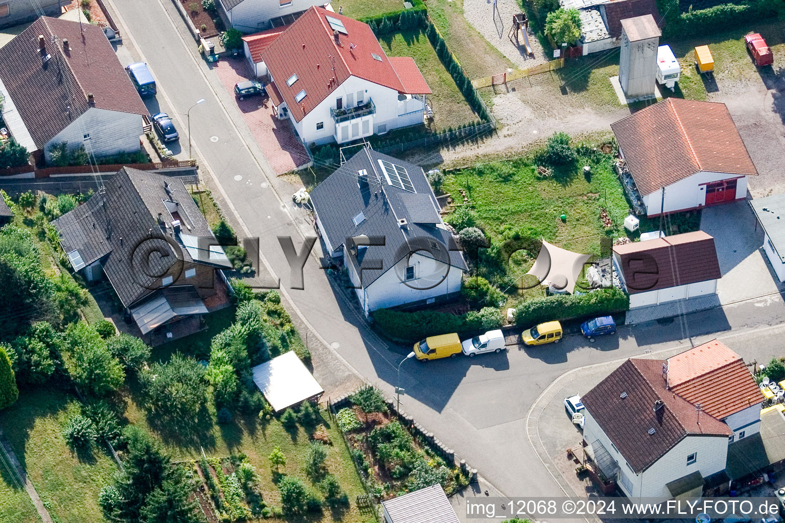 Quartier Gräfenhausen in Annweiler am Trifels dans le département Rhénanie-Palatinat, Allemagne depuis l'avion