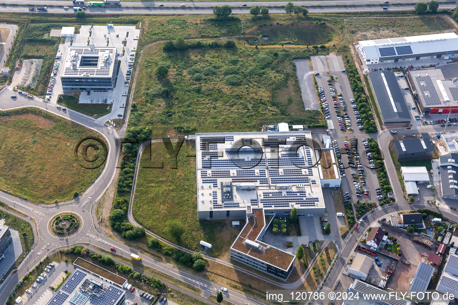 Vue aérienne de Zone industrielle nord, DBK à Rülzheim dans le département Rhénanie-Palatinat, Allemagne