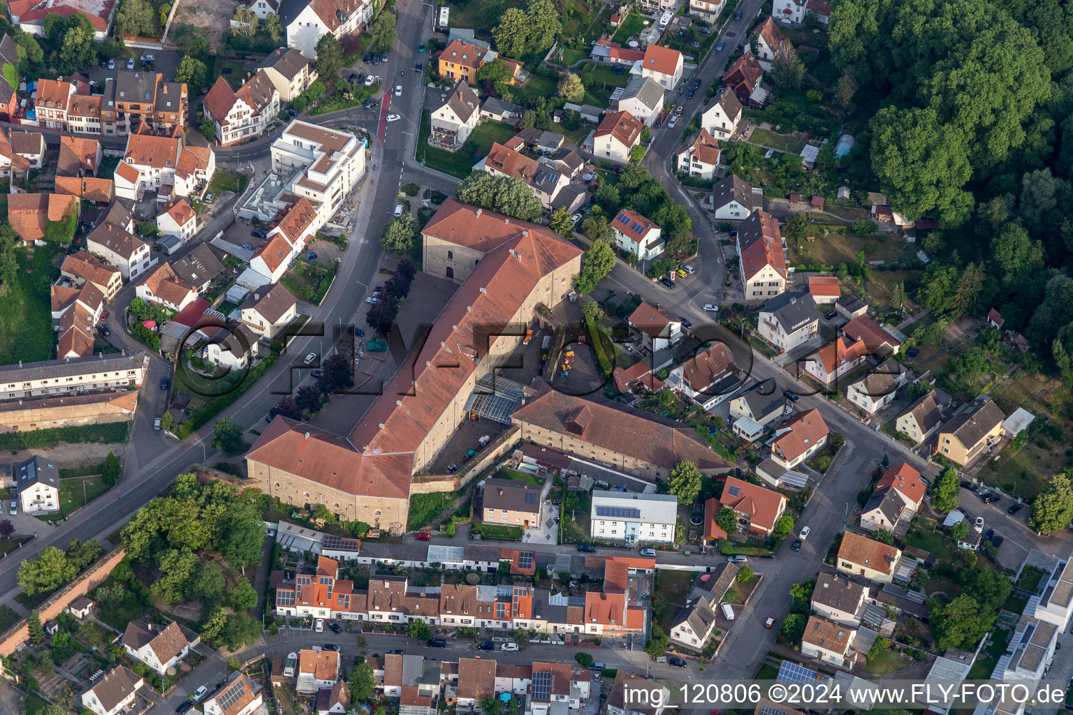 Vue aérienne de Ensemble de bâtiments du musée du German Street Museum eV à Germersheim dans le département Rhénanie-Palatinat, Allemagne