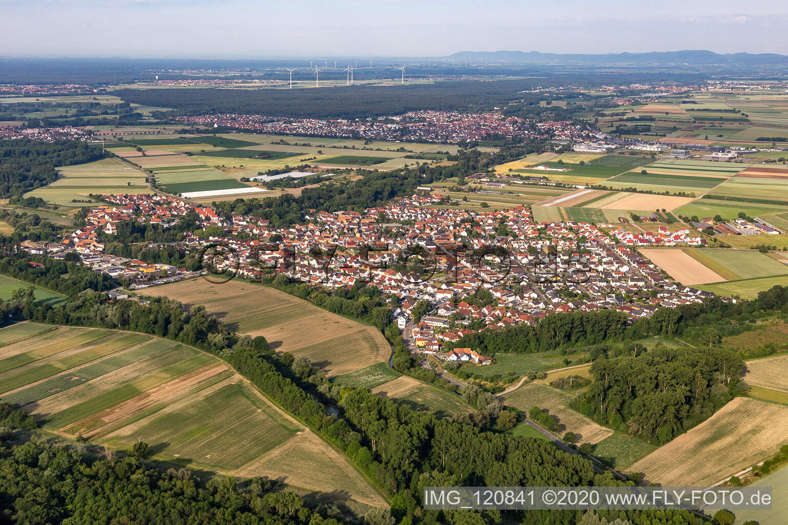 Vue aérienne de Hördt dans le département Rhénanie-Palatinat, Allemagne