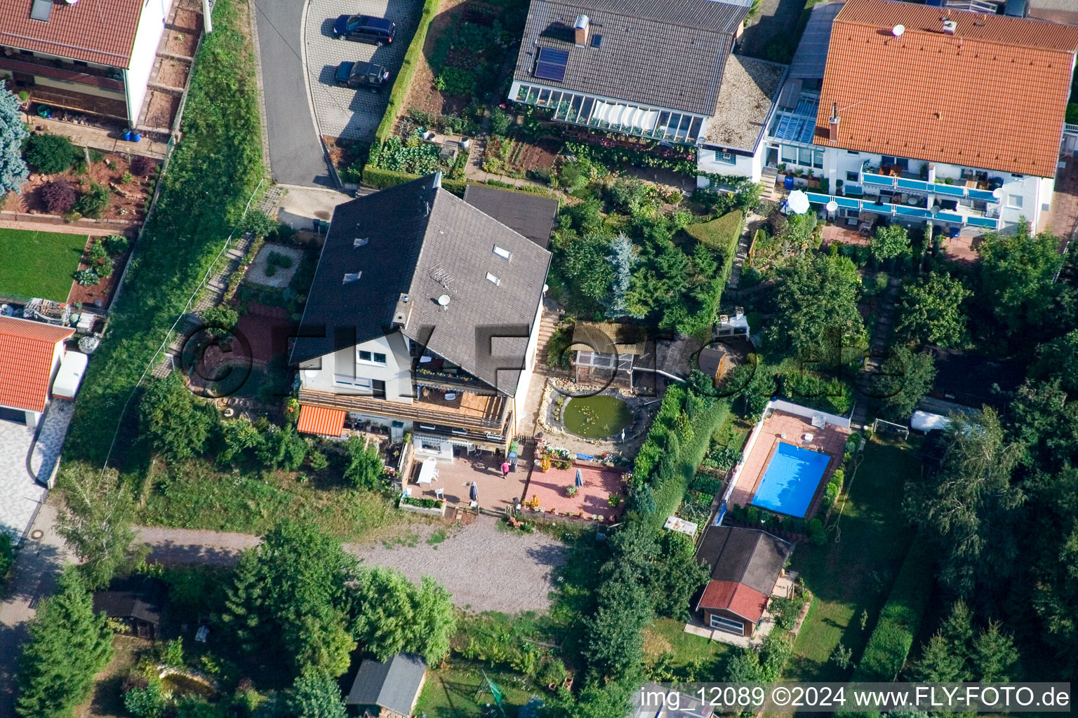 Quartier Gräfenhausen in Annweiler am Trifels dans le département Rhénanie-Palatinat, Allemagne vue d'en haut