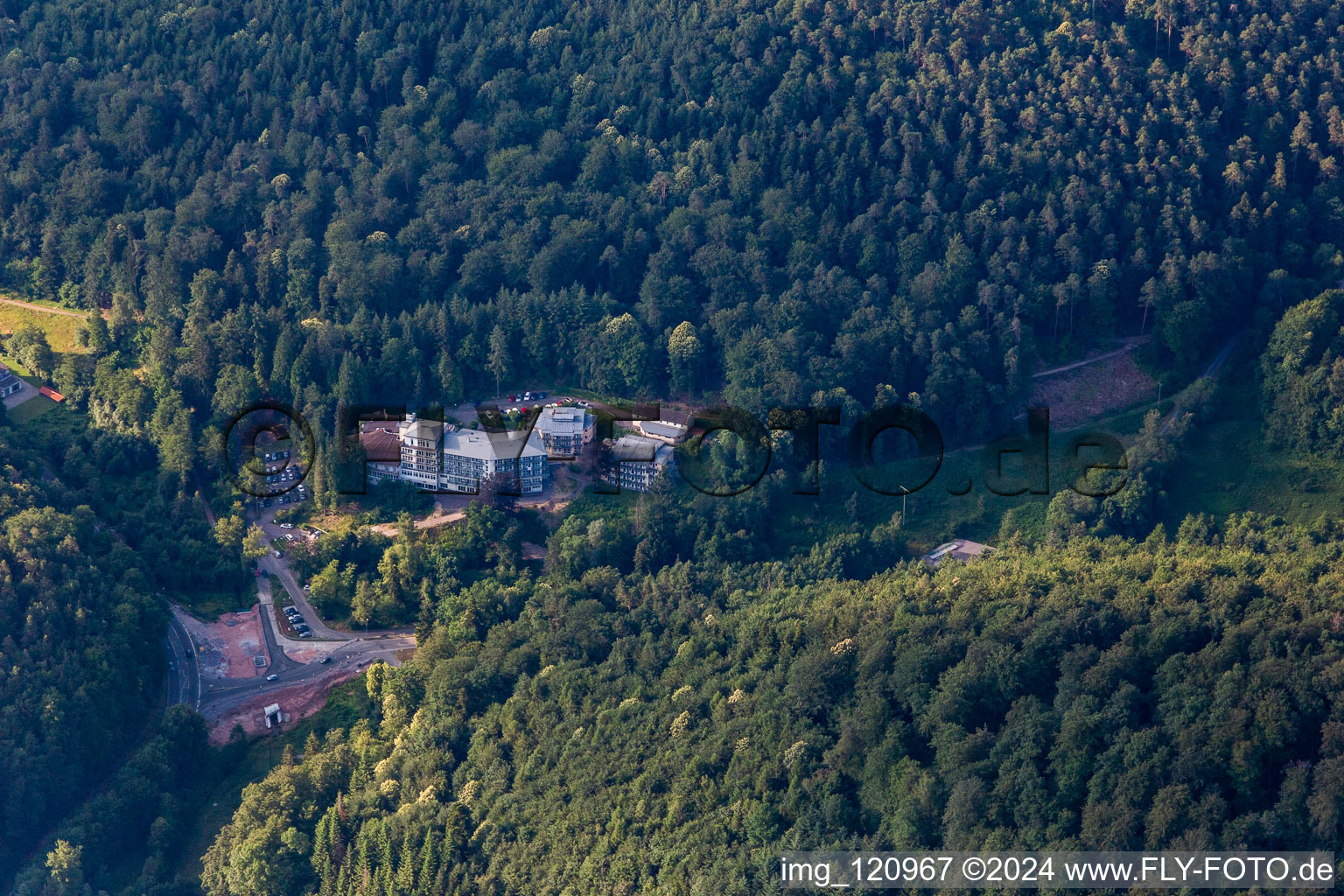 Photographie aérienne de Clinique Celenus Park à Bad Bergzabern dans le département Rhénanie-Palatinat, Allemagne