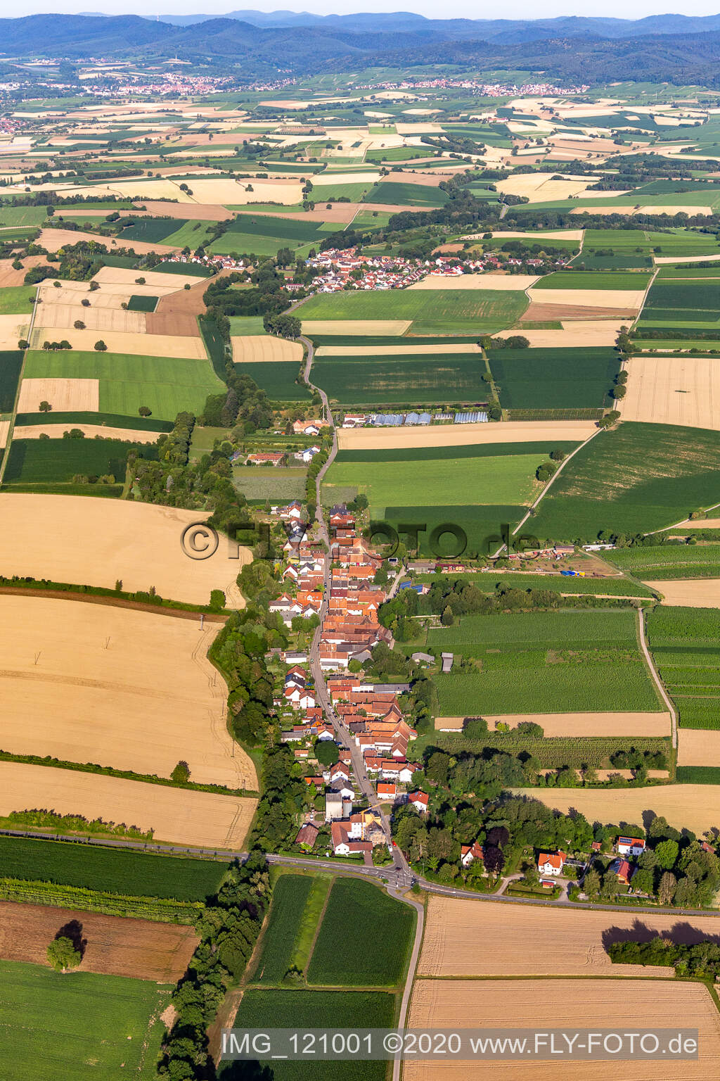 Vue oblique de Vollmersweiler dans le département Rhénanie-Palatinat, Allemagne