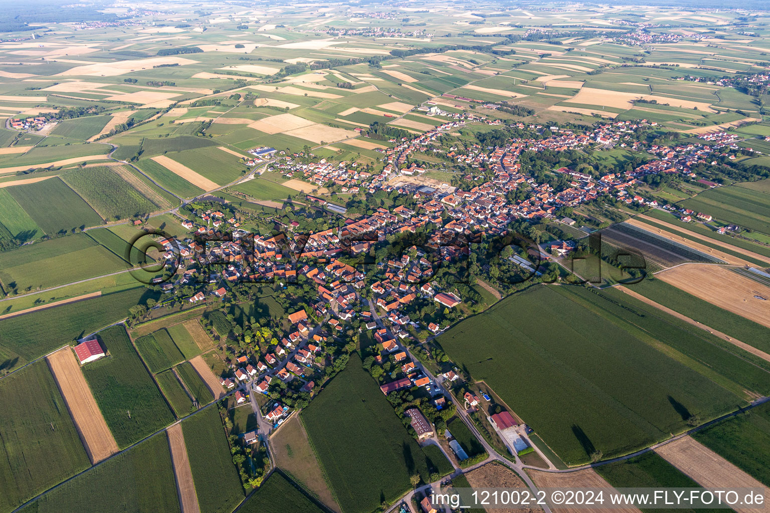 Seebach dans le département Bas Rhin, France depuis l'avion