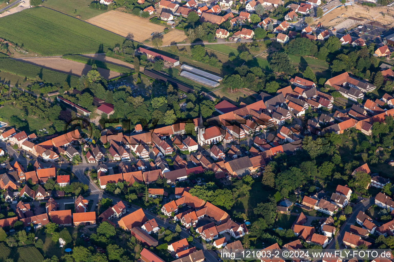 Vue d'oiseau de Seebach dans le département Bas Rhin, France