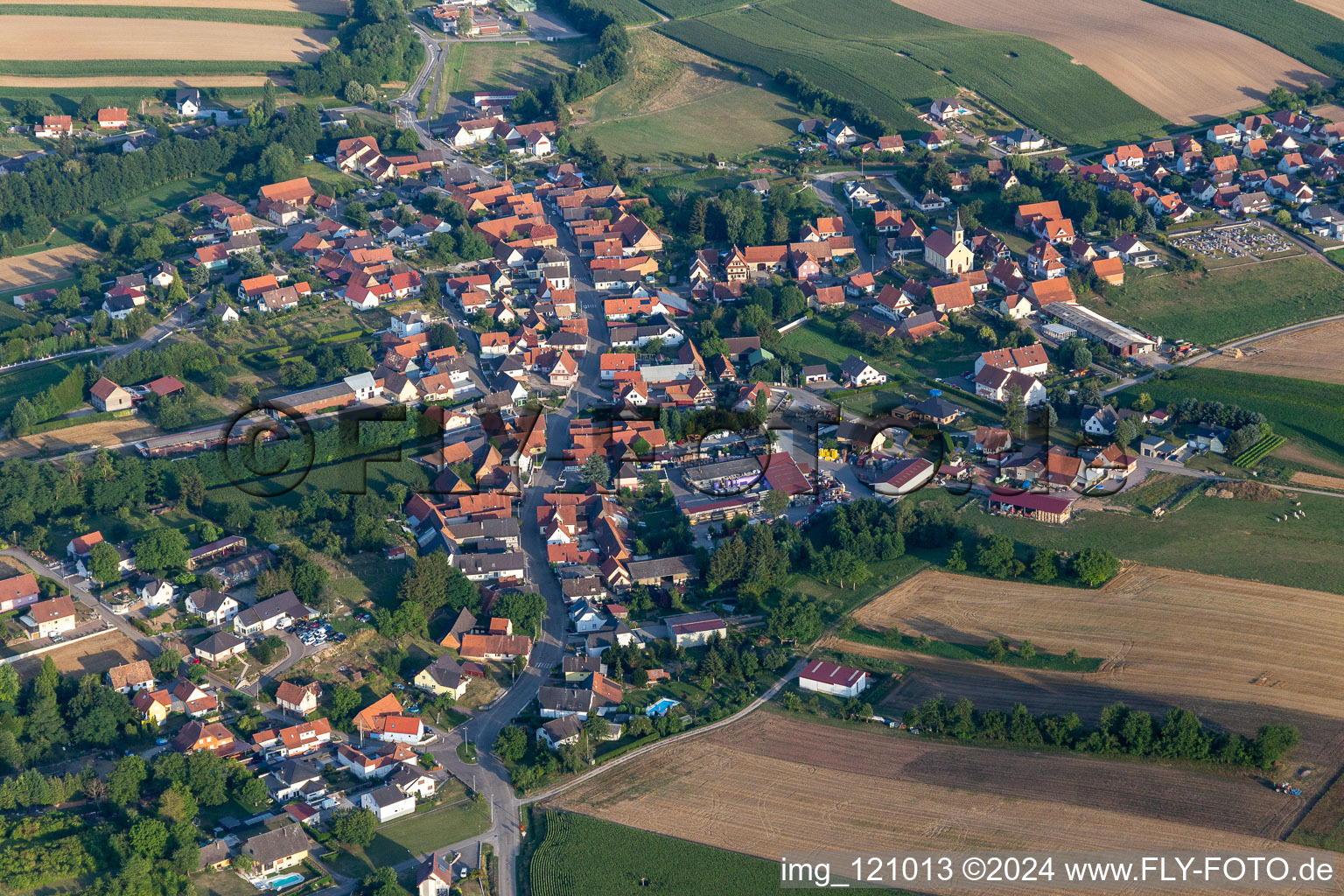 Trimbach dans le département Bas Rhin, France depuis l'avion