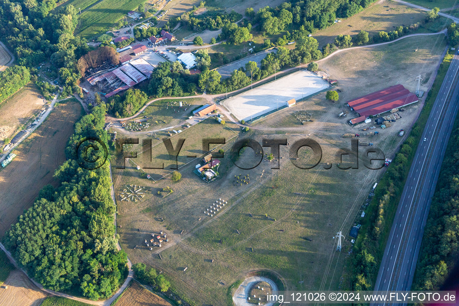 Photographie aérienne de Haras de la Née à Neewiller-près-Lauterbourg dans le département Bas Rhin, France