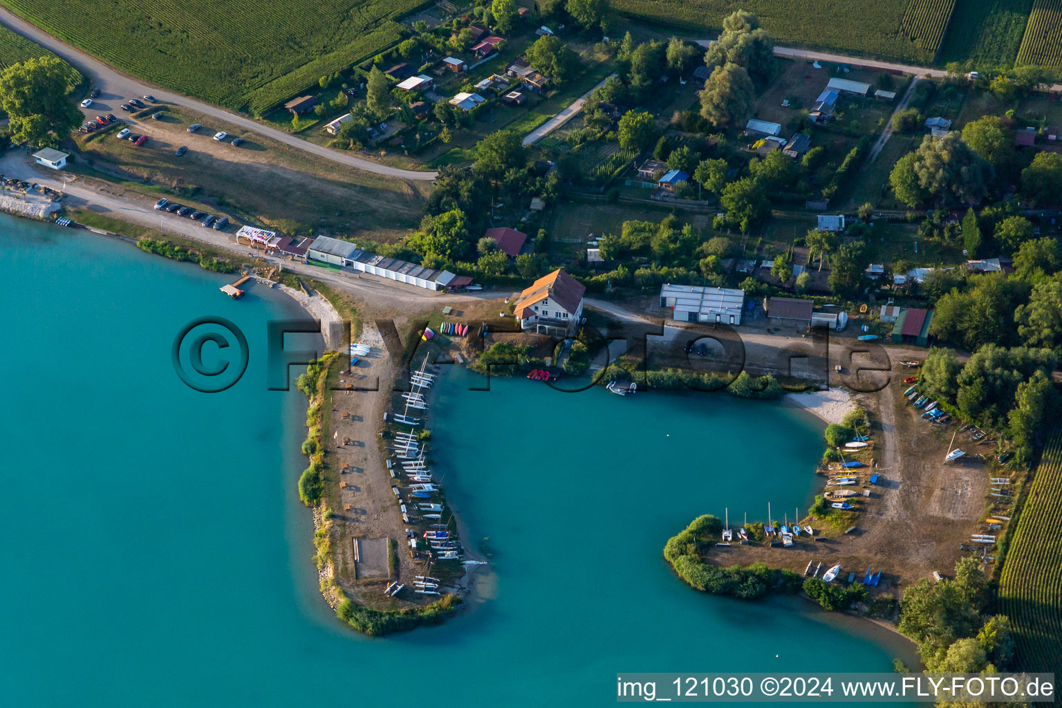 Vue aérienne de Base Nautique de Lauterbourg à Lauterbourg dans le département Bas Rhin, France