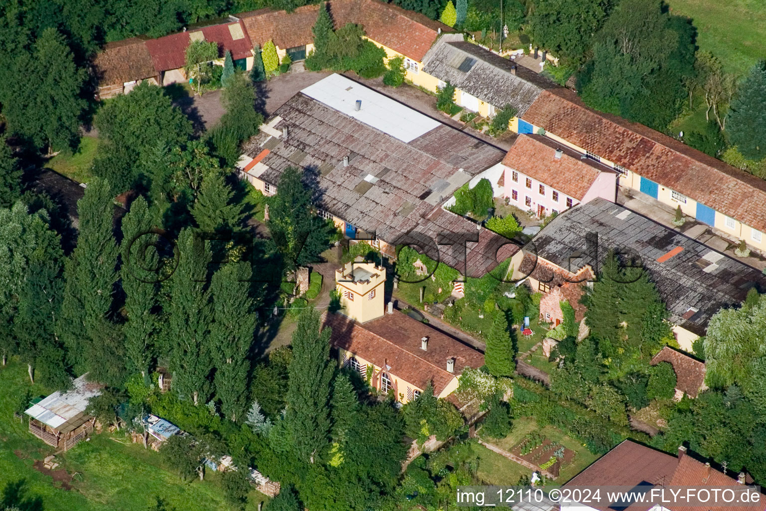 Eußerthal dans le département Rhénanie-Palatinat, Allemagne du point de vue du drone