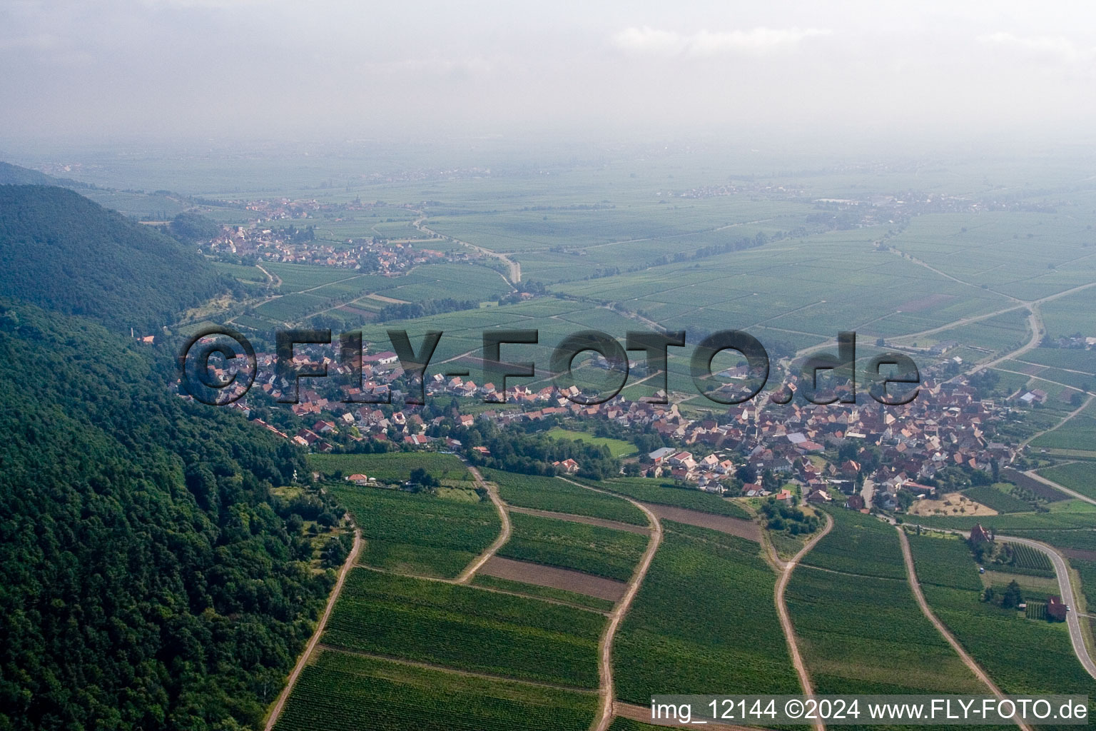 Vue oblique de Albersweiler dans le département Rhénanie-Palatinat, Allemagne