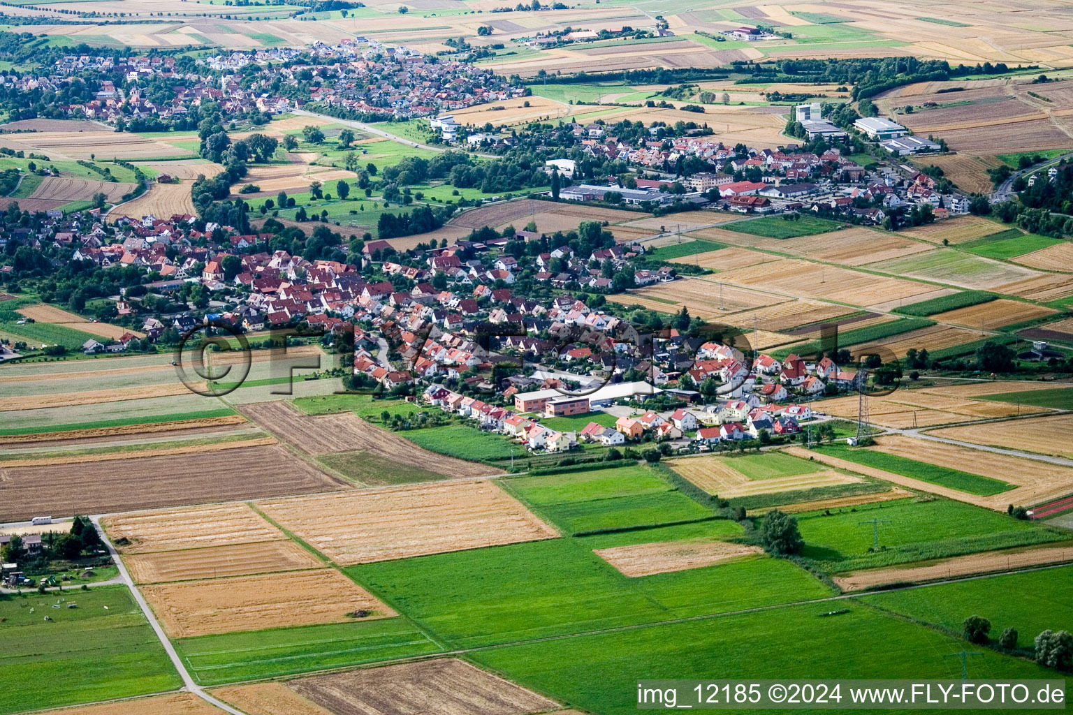 Vue aérienne de Du sud à le quartier Pfäffingen in Ammerbuch dans le département Bade-Wurtemberg, Allemagne