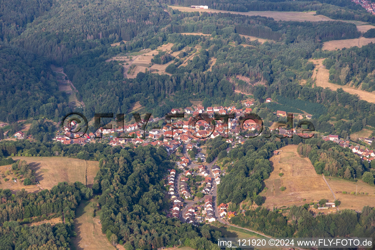 Bundenthal dans le département Rhénanie-Palatinat, Allemagne vue du ciel