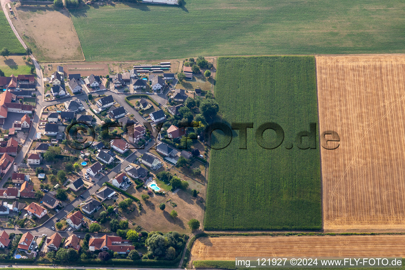 Image drone de Schleithal dans le département Bas Rhin, France