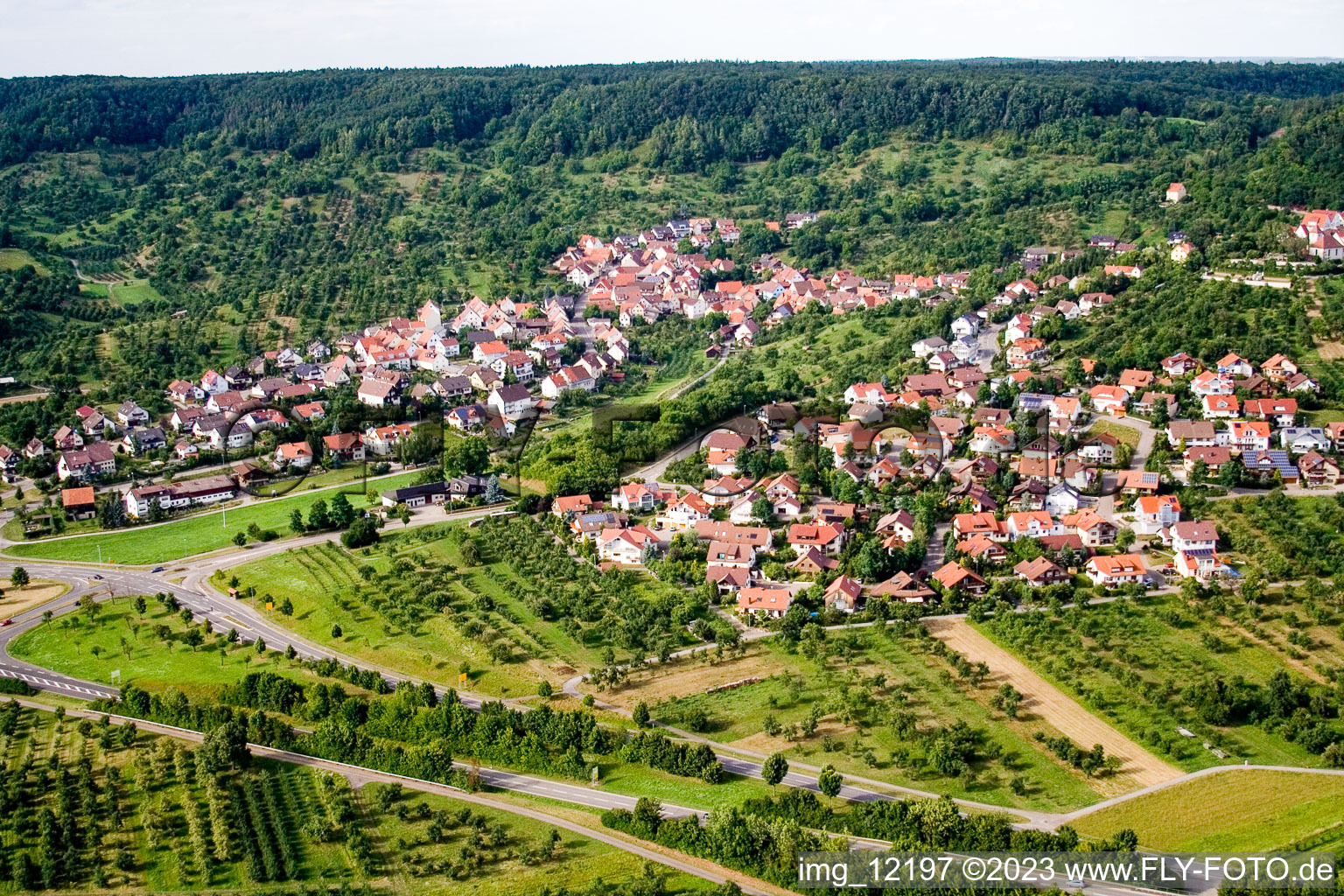 Vue aérienne de Quartier Mönchberg in Herrenberg dans le département Bade-Wurtemberg, Allemagne
