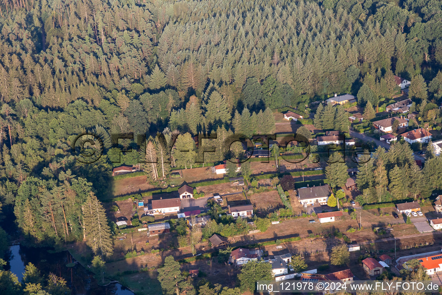 Enregistrement par drone de Ludwigswinkel dans le département Rhénanie-Palatinat, Allemagne