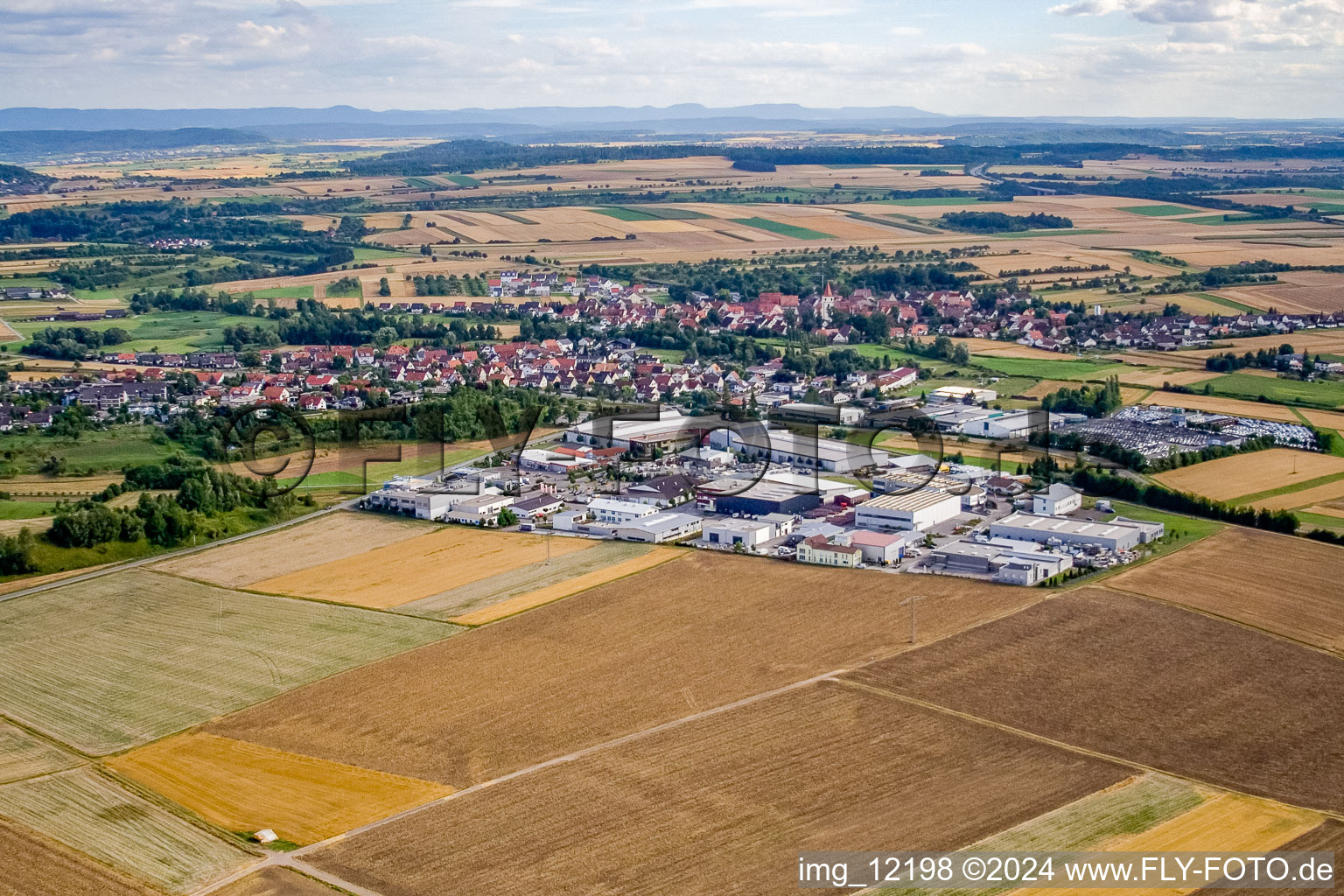 Vue aérienne de Zone industrielle de Hagenring à le quartier Altingen in Ammerbuch dans le département Bade-Wurtemberg, Allemagne