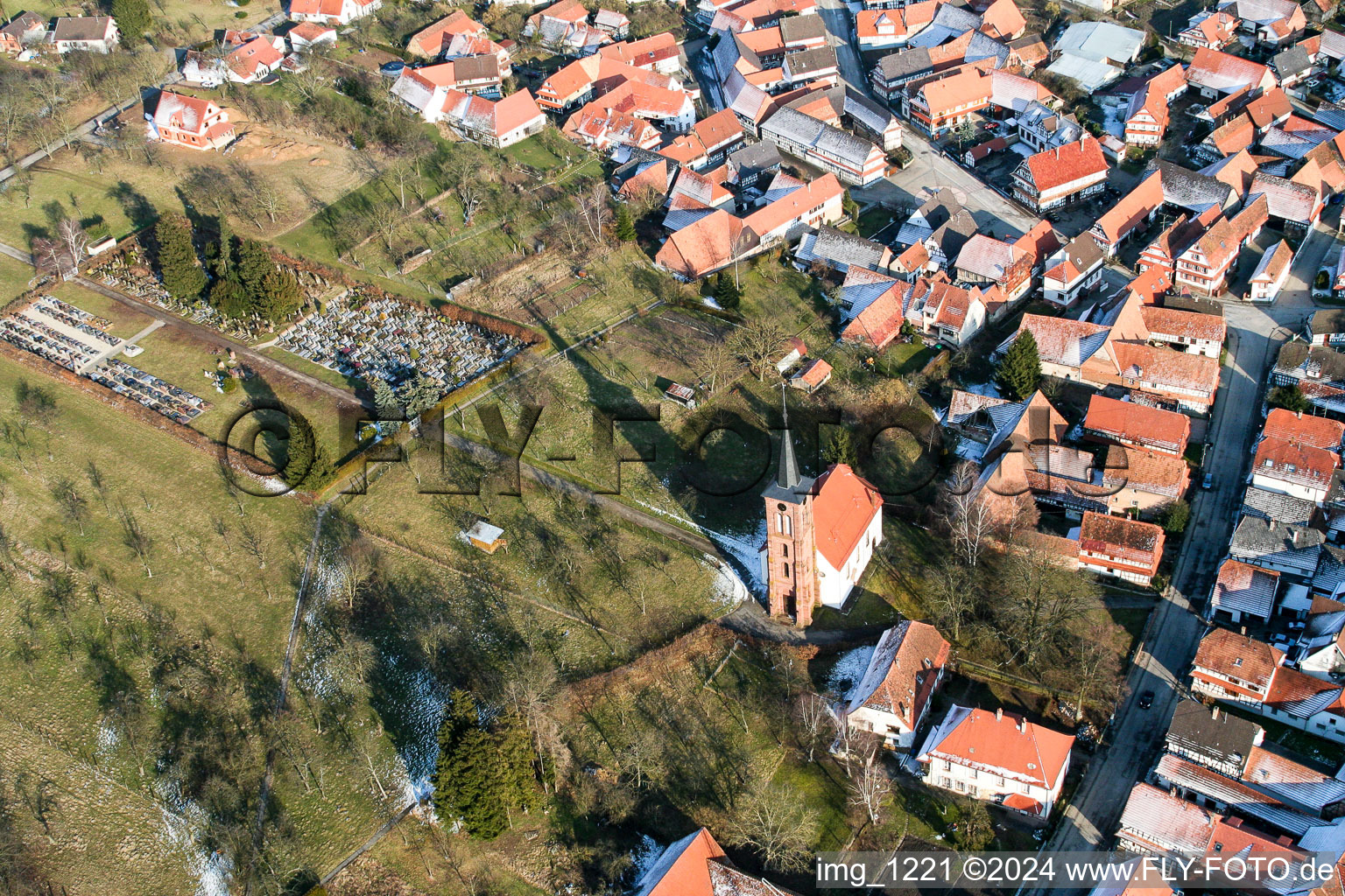 Vue aérienne de Hunspach dans le département Bas Rhin, France