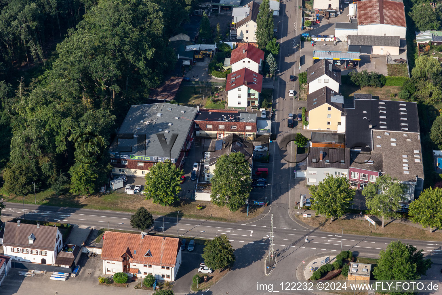 Vue aérienne de Protection solaire pour portes/fenêtres Ghetto à Kandel dans le département Rhénanie-Palatinat, Allemagne