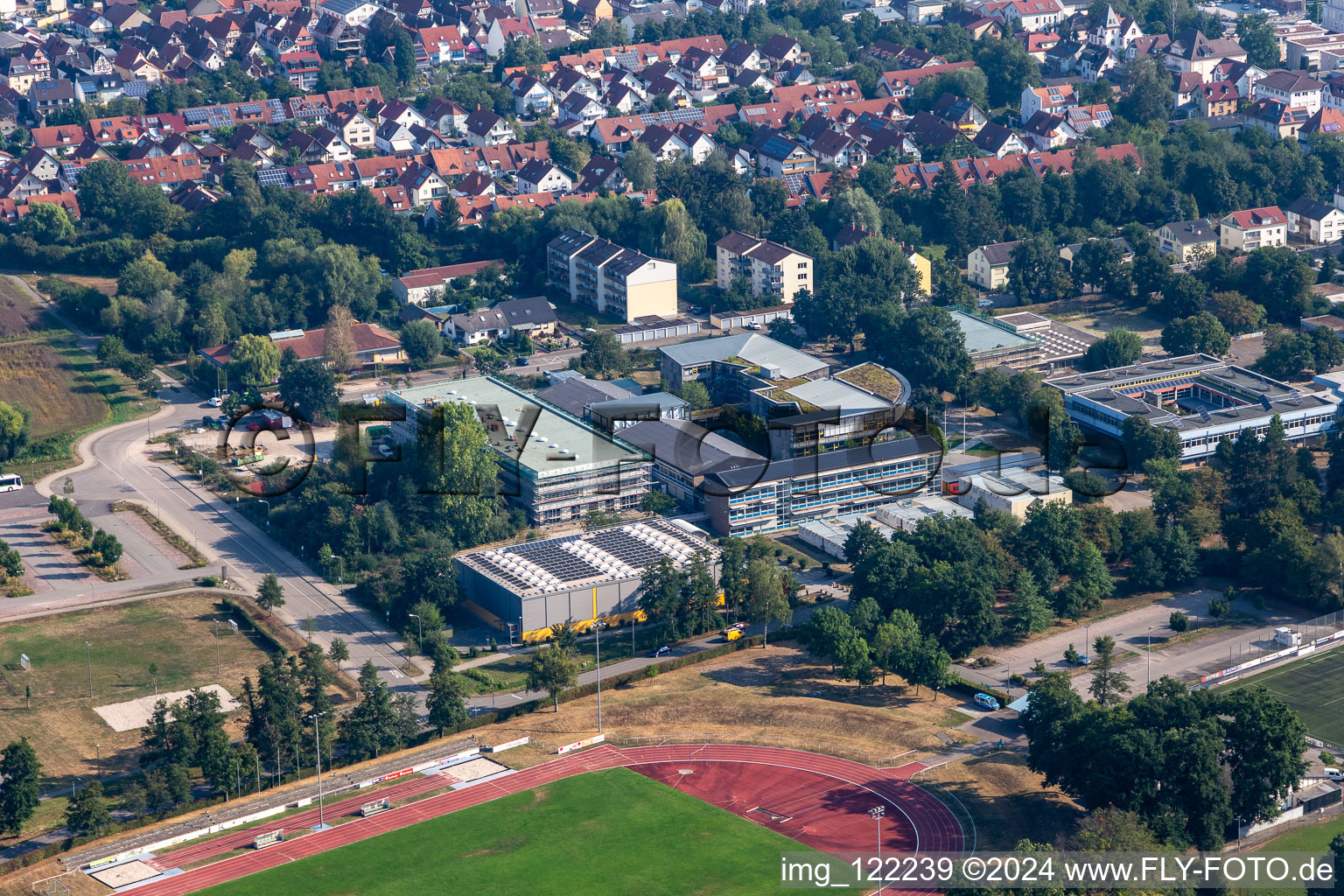 Vue aérienne de IGS avec un nouveau bâtiment à Kandel dans le département Rhénanie-Palatinat, Allemagne