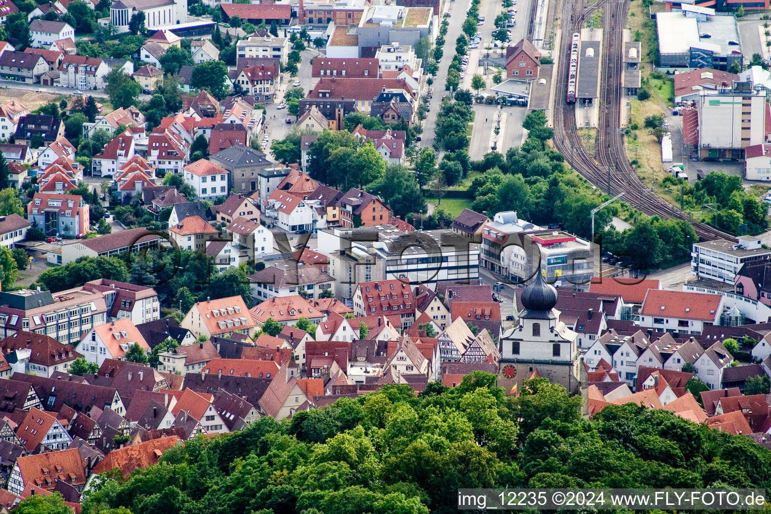 Vue aérienne de Vieille ville et centre-ville à Herrenberg dans le département Bade-Wurtemberg, Allemagne