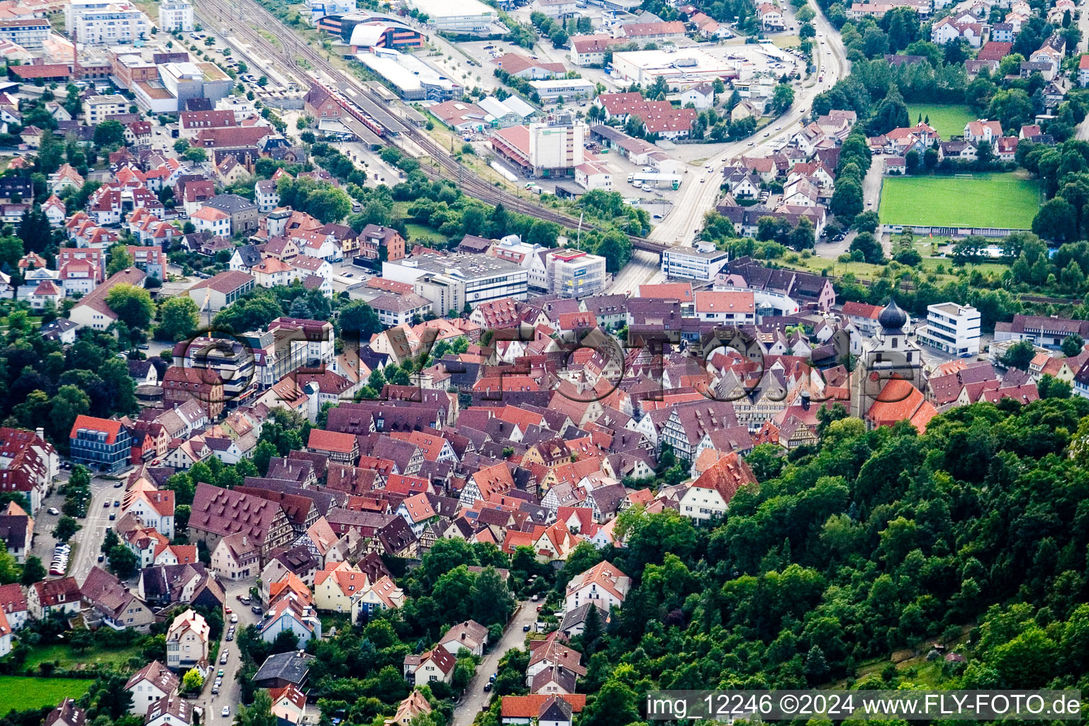 Vue aérienne de Vieille ville du sud-est à Herrenberg dans le département Bade-Wurtemberg, Allemagne